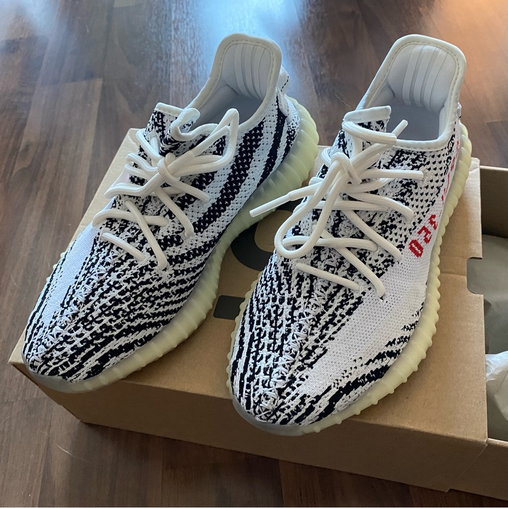 Yeezy 350 V2 Zebra US6 CP9654
